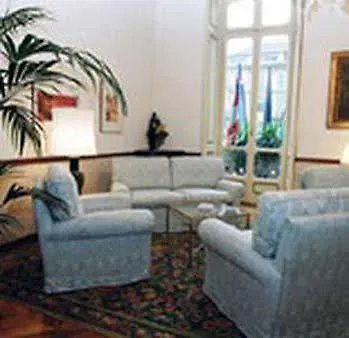 Conte Biancamano Hotell 3*